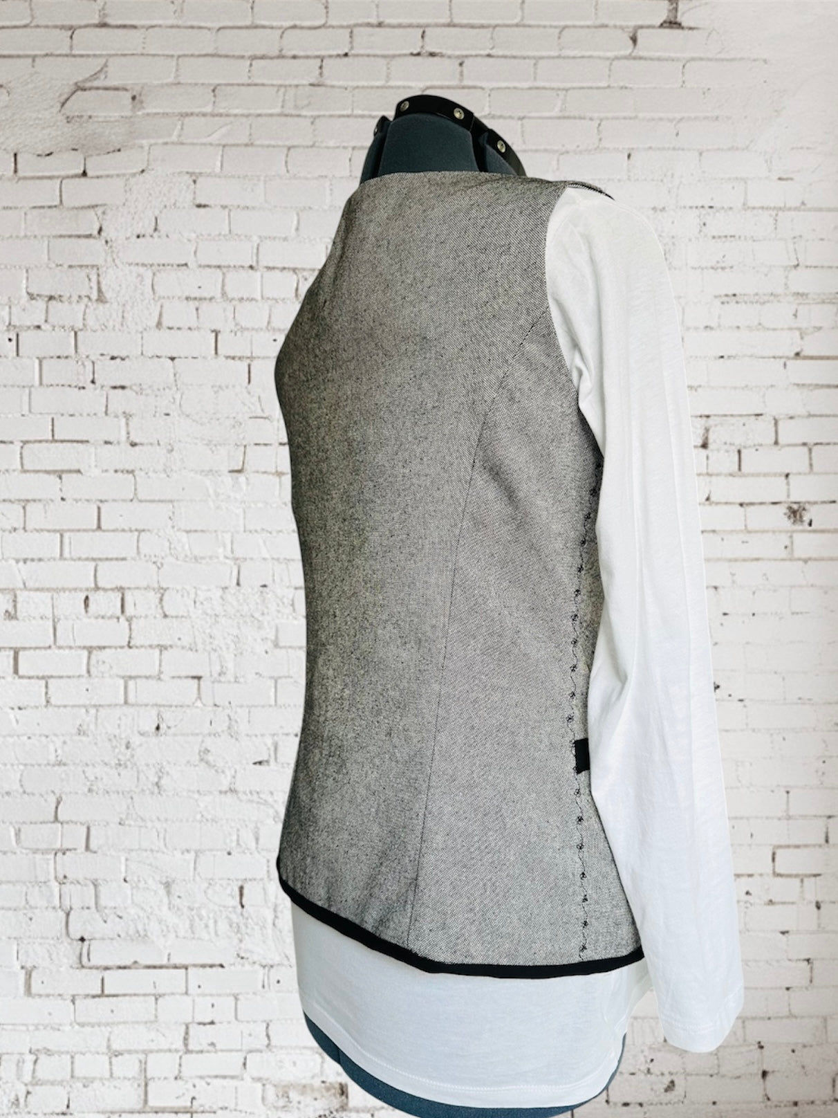 Veste sans manches cache cœur